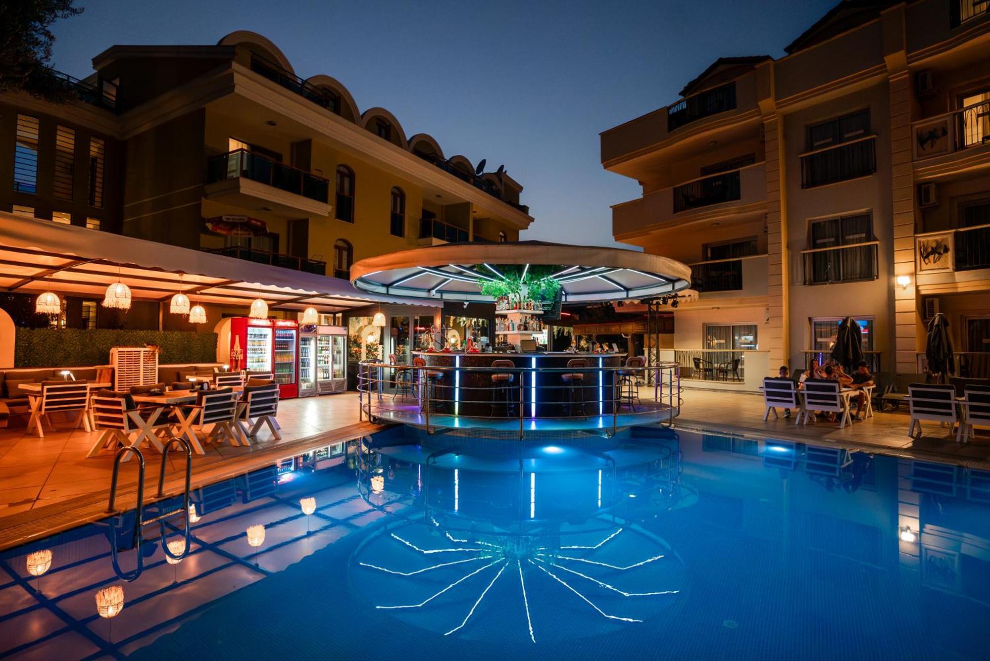 Club Karakas Apart Otel Marmaris Zewnętrze zdjęcie